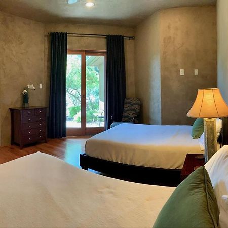 Scenic Hill Country Retreat - Rhino Ranch Villa New Braunfels Eksteriør bilde