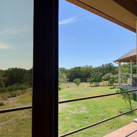Scenic Hill Country Retreat - Rhino Ranch Villa New Braunfels Eksteriør bilde