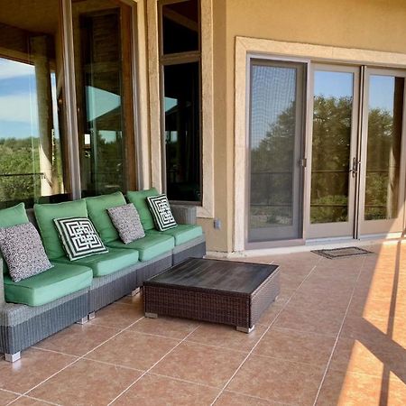 Scenic Hill Country Retreat - Rhino Ranch Villa New Braunfels Eksteriør bilde