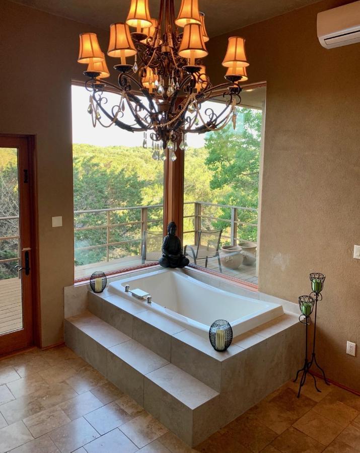Scenic Hill Country Retreat - Rhino Ranch Villa New Braunfels Eksteriør bilde
