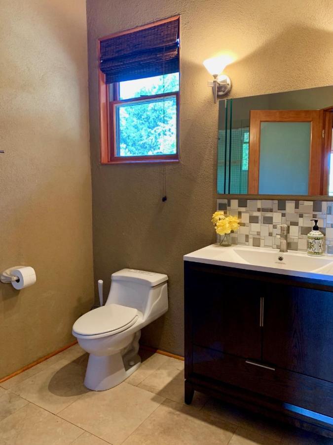 Scenic Hill Country Retreat - Rhino Ranch Villa New Braunfels Eksteriør bilde