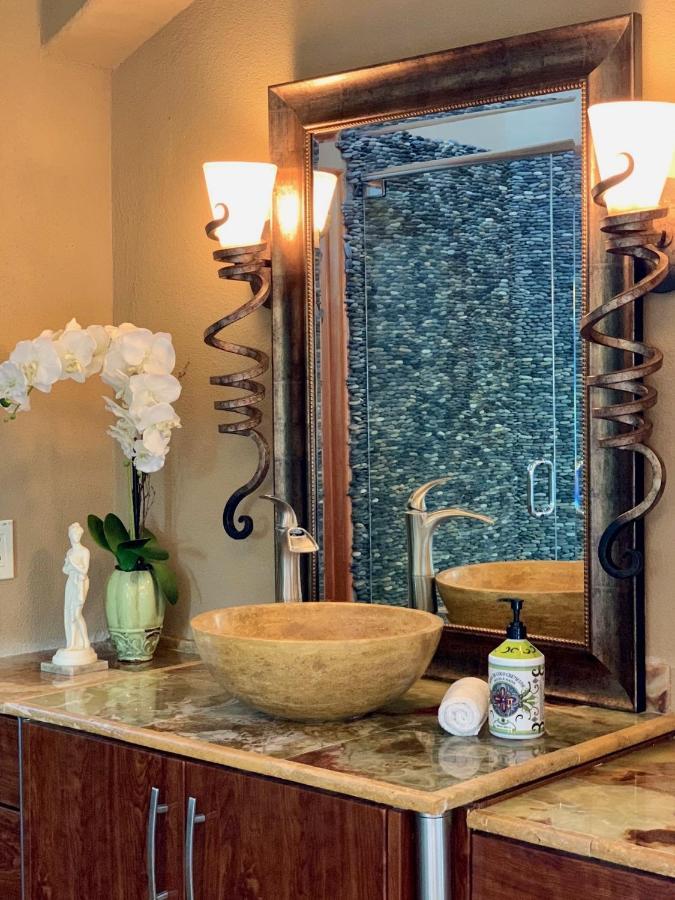 Scenic Hill Country Retreat - Rhino Ranch Villa New Braunfels Eksteriør bilde