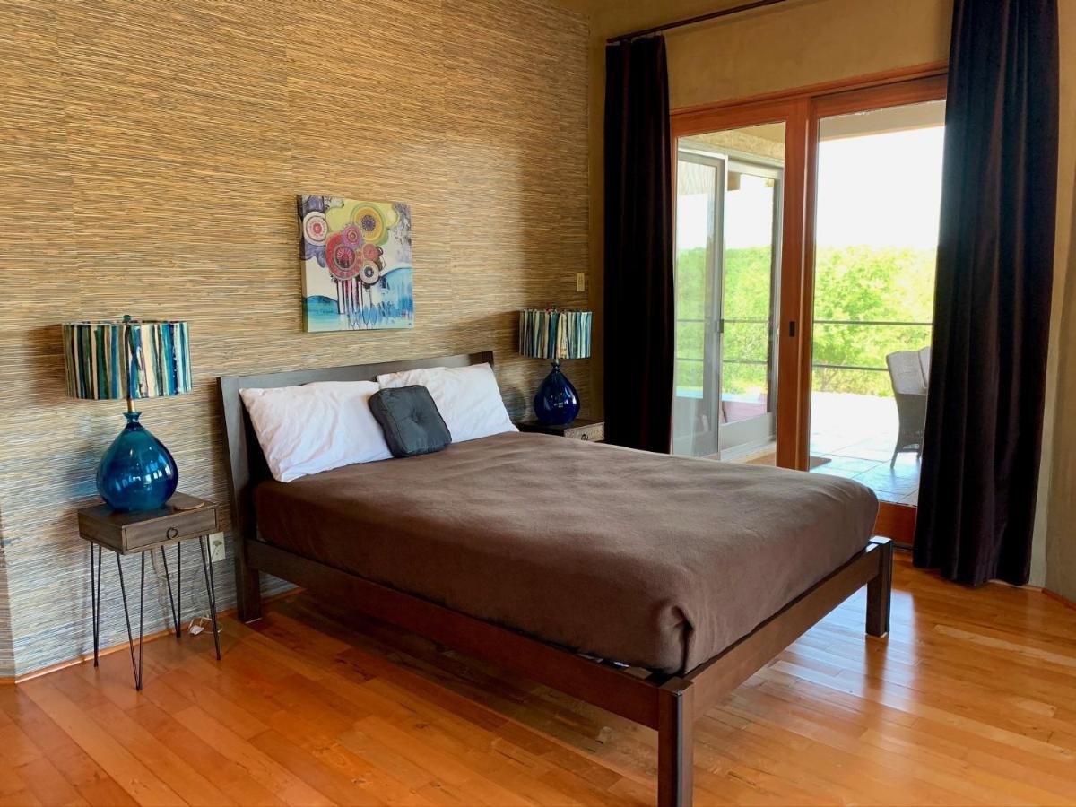 Scenic Hill Country Retreat - Rhino Ranch Villa New Braunfels Eksteriør bilde