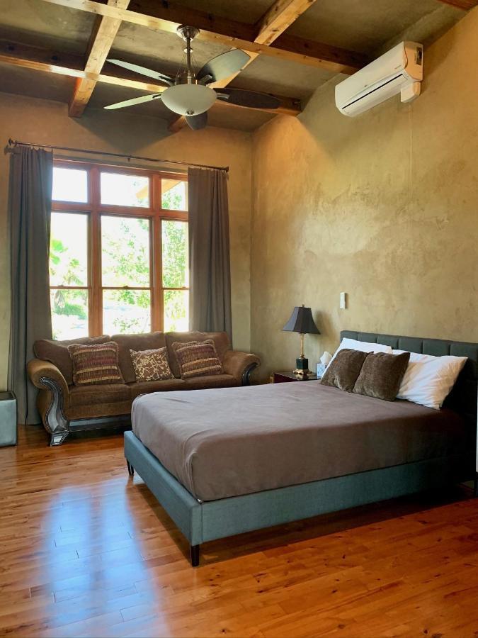 Scenic Hill Country Retreat - Rhino Ranch Villa New Braunfels Eksteriør bilde