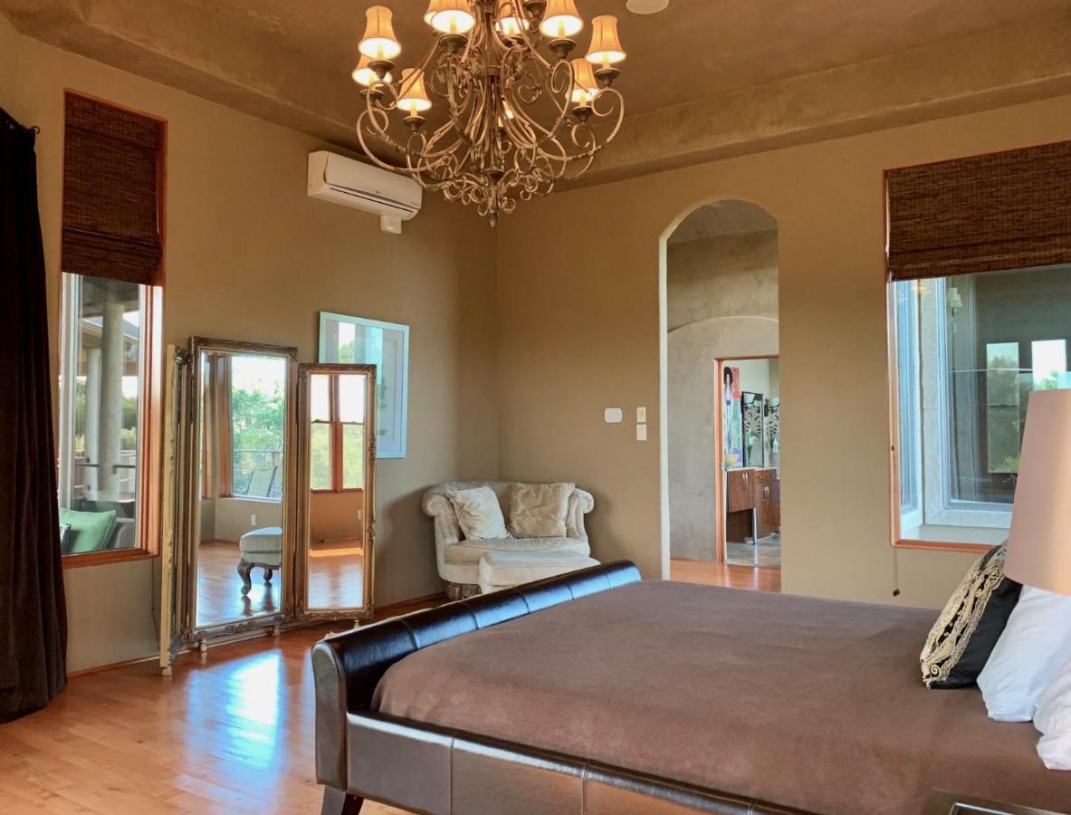 Scenic Hill Country Retreat - Rhino Ranch Villa New Braunfels Eksteriør bilde